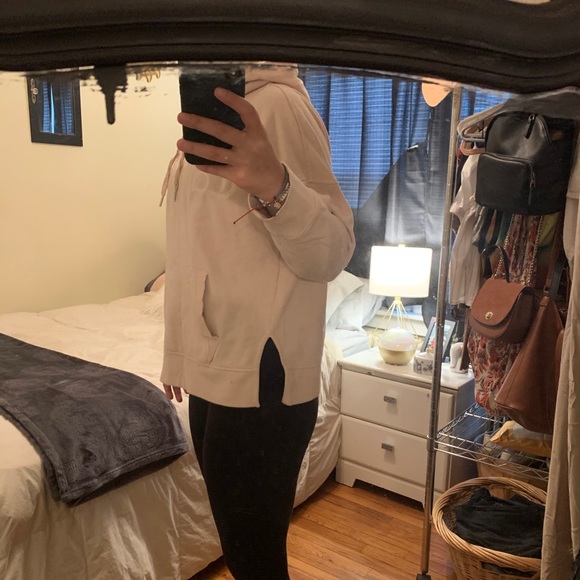 Calvin Klein light pink hoodie - Picture 3 of 8